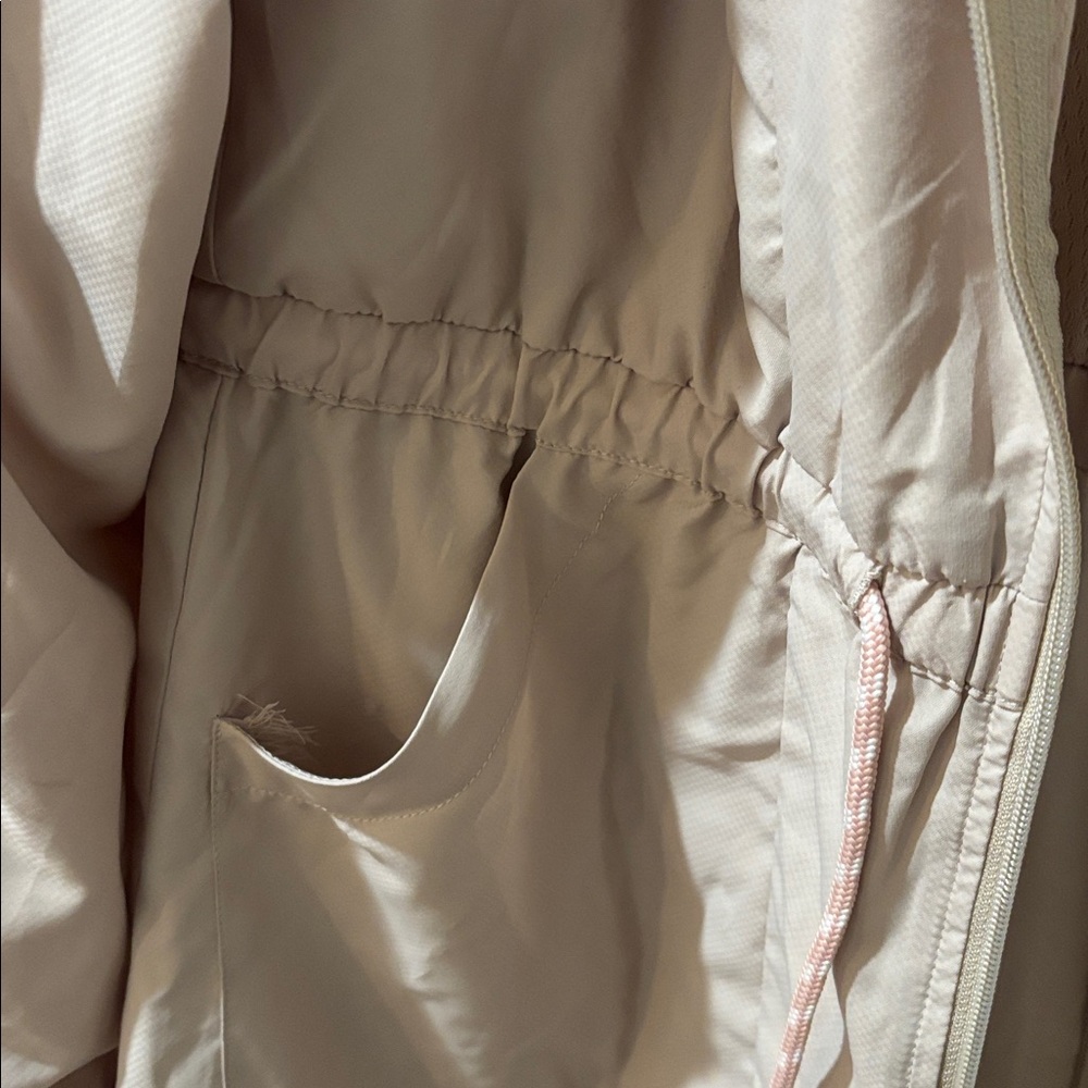 Muse Lightweight Trench Jacket - Picture 6 of 7